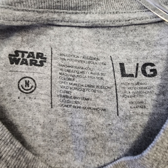 Star Wars Men's Gray T-Shirt with Colorful Yoda Graphic,  sz LG - Picture 3 of 11